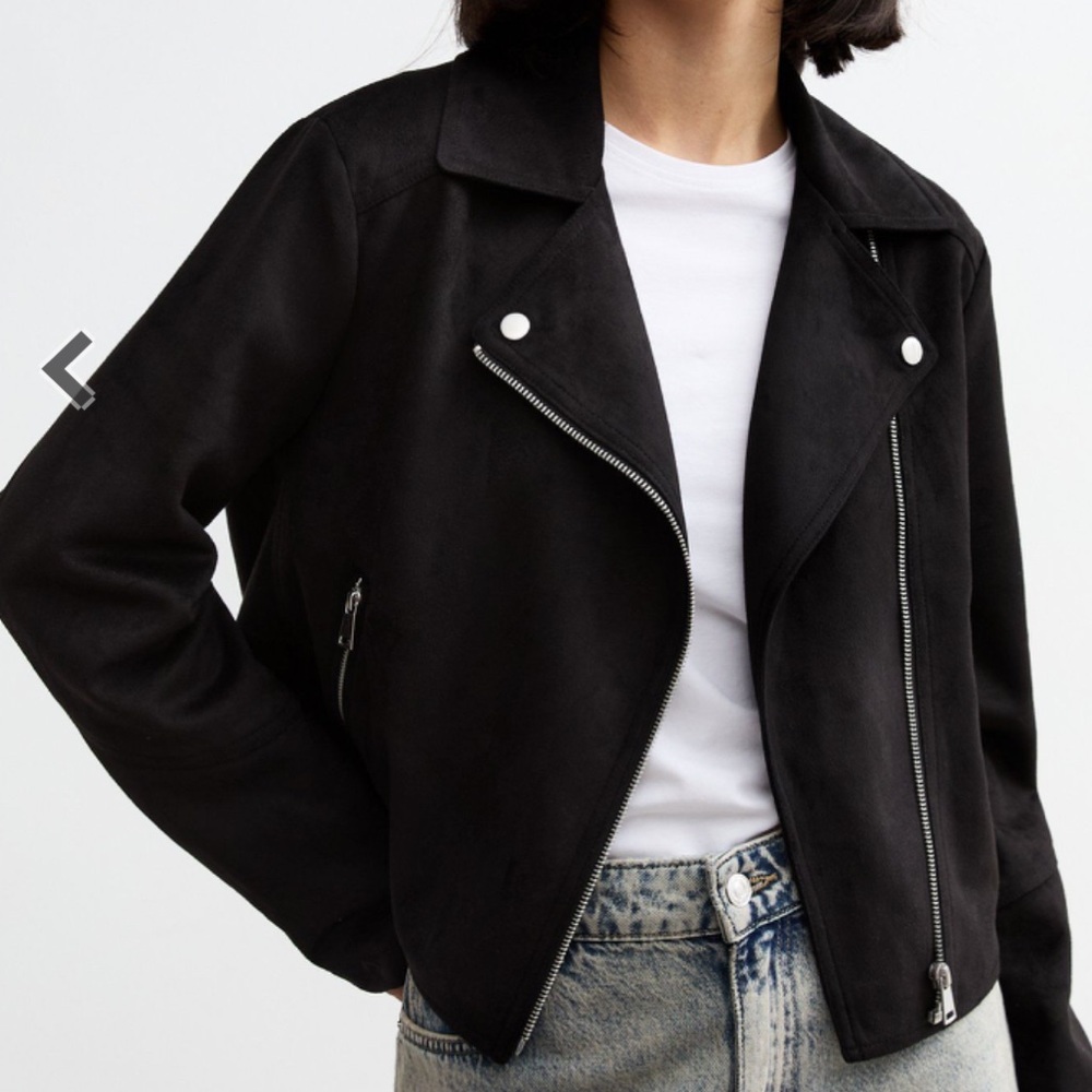 NEW W/O TAGS- New Look Black Faux Suede Biker Jacket